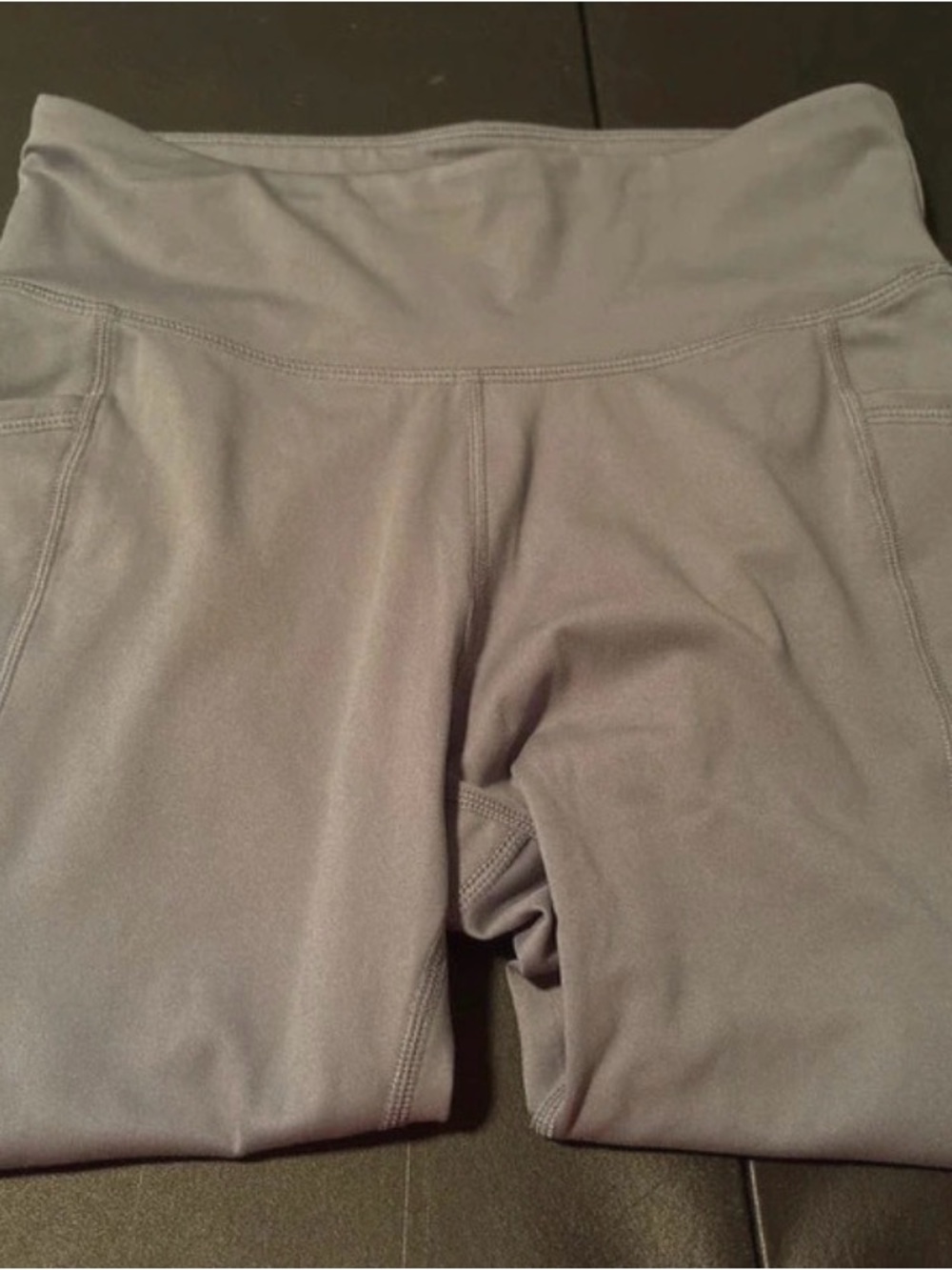 DKNY Women's High-Rise capris in Light Gray